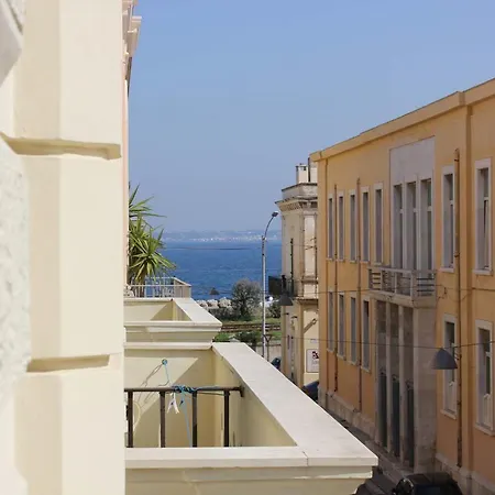 Palazzo Angelelli לינה וארוחת בוקר 3*