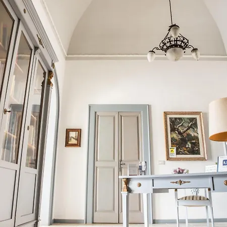 לינה וארוחת בוקר Palazzo Angelelli גאליפולי