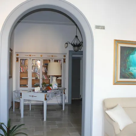 לינה וארוחת בוקר Palazzo Angelelli 3*