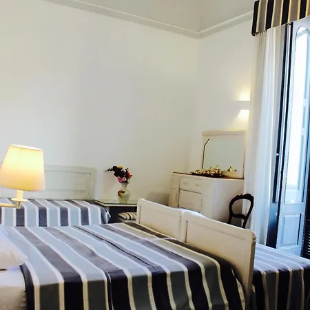 Palazzo Angelelli 3* גאליפולי