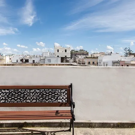 לינה וארוחת בוקר Palazzo Angelelli גאליפולי