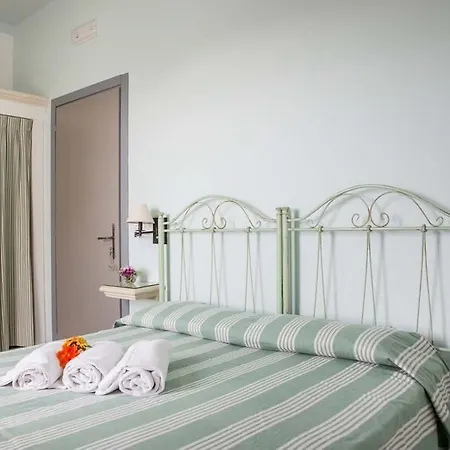 Bed & Breakfast Palazzo Angelelli 3*