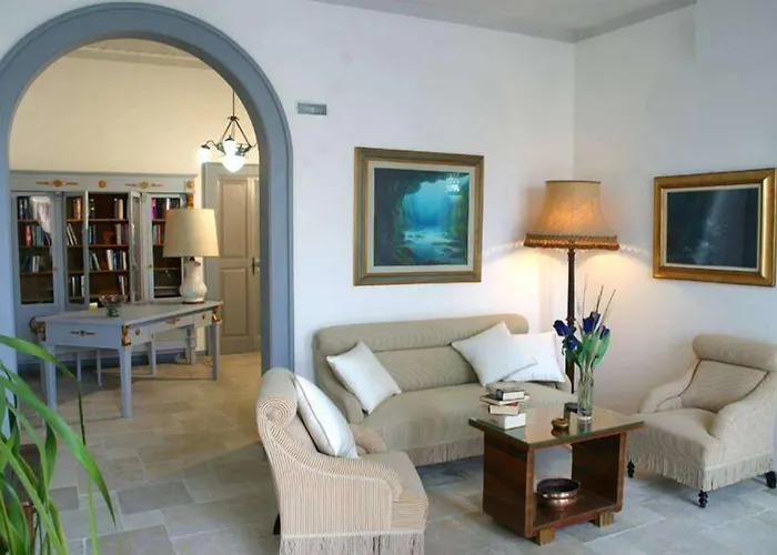 Palazzo Angelelli فندق مبيت وإفطار غالّيبولي